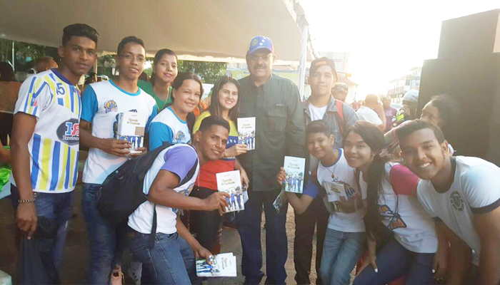 VENEZUELAN MAYOR SHOWERS ENCOMIUM ON THE GYLF