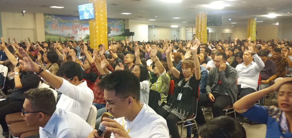 Over 1,000 youths immersed in a supernatural atmosphere at the GYLF Fire Conference in Bandung, Indonesia.